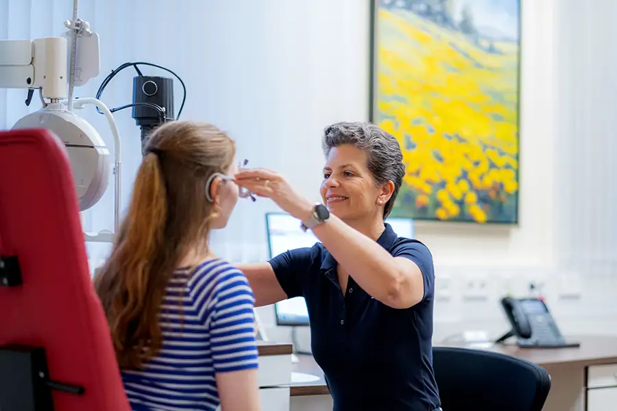 Brillenbestimmung - Augenarztpraxis Dr. Katrin Spitzer, Ettlingen